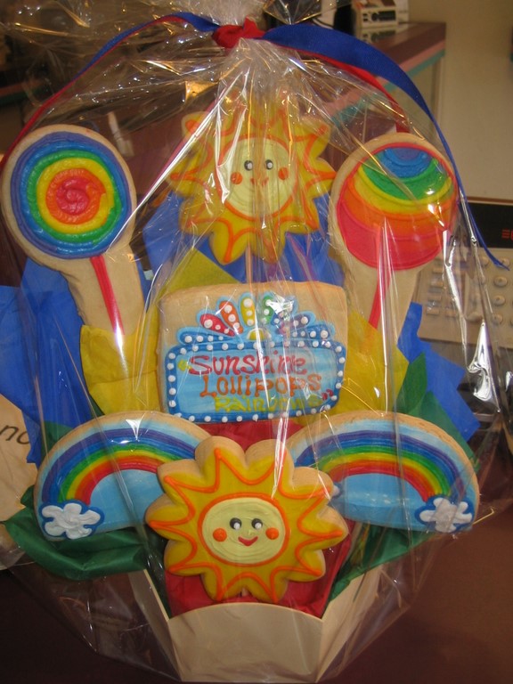 SUNSHINE AND LOLLIPOPS [1082] Cookies by Design Englewood NJ, Cookie